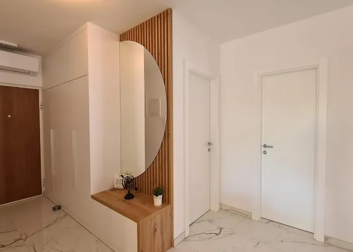 Trstenica Apartament *