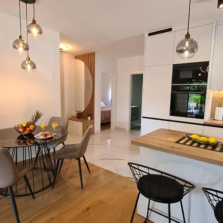 Apartment Trstenica