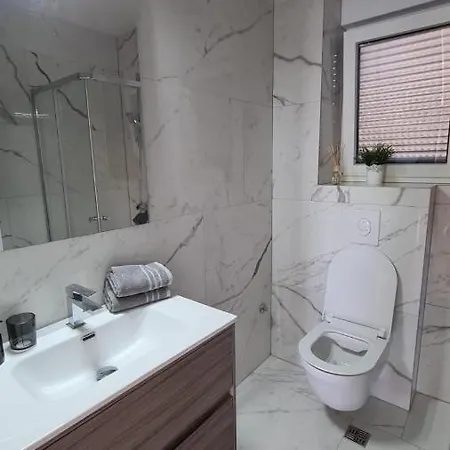 Apartment Trstenica